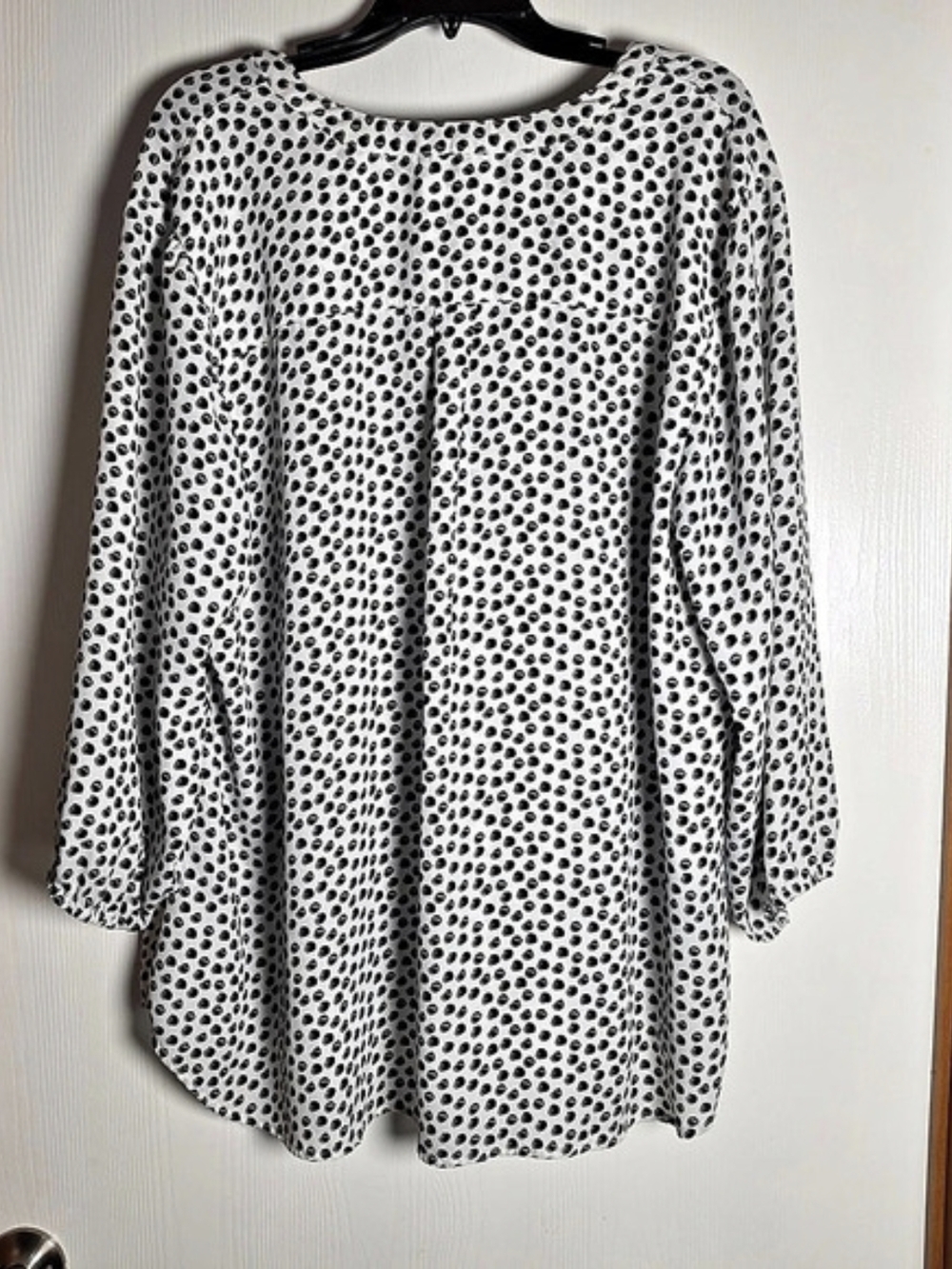 Adrianna Papell Polka Dot Print Blouse in White & Black Size 3X Like New